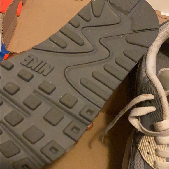 Nike Air Max - Picture 2 of 2